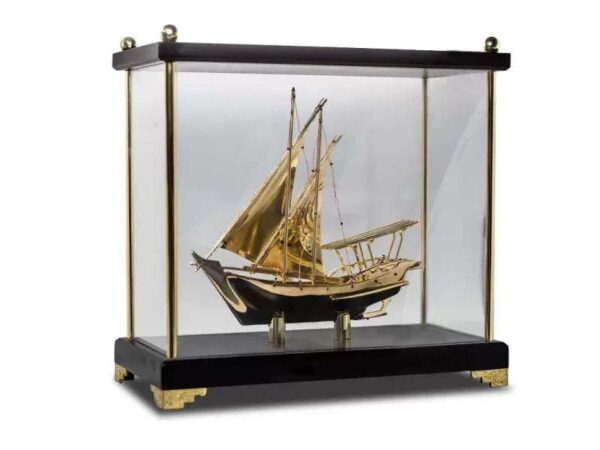 Executive dhow