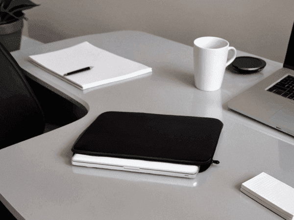 Slapt — Sleek & Minimalist Laptop Sleeve - Image 4